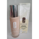 Beyond Perfecting Foundation   Concealer Clinique 0.5 Breeze 30ml